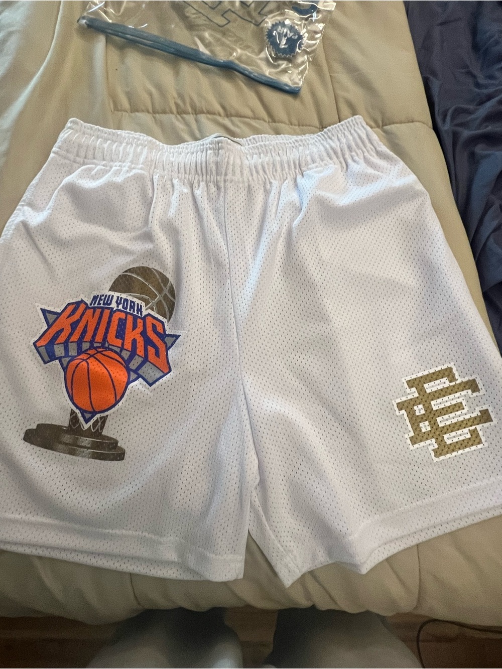 Eric Emanuel Knicks - White Basketball Mesh Shorts Size Large